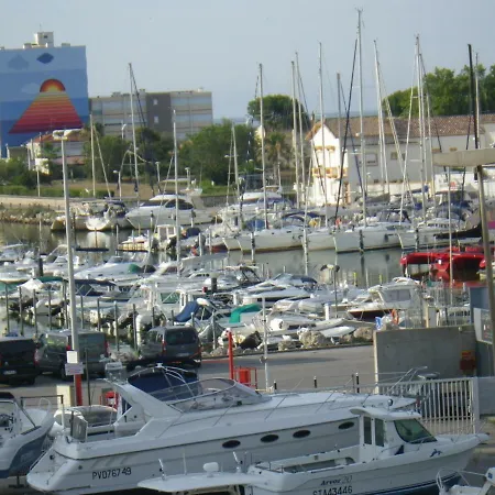 Apartamento Jolis Vue Sur Port, Etangs Et Canaux Rivercity