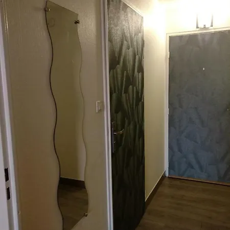 Apartamento Jolis Vue Sur Port, Etangs Et Canaux Rivercity